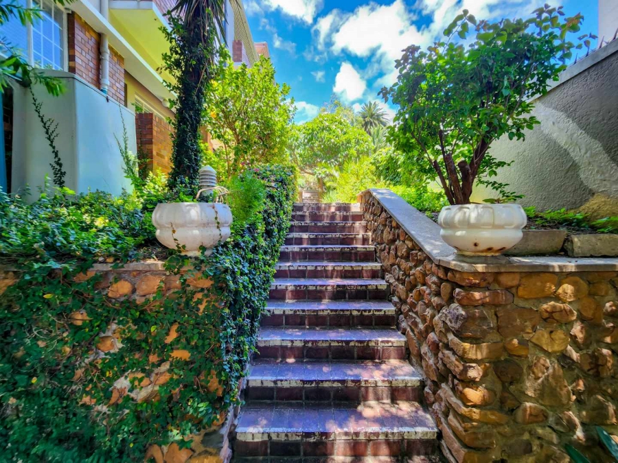 To Let 2 Bedroom Property for Rent in Gardens Western Cape
